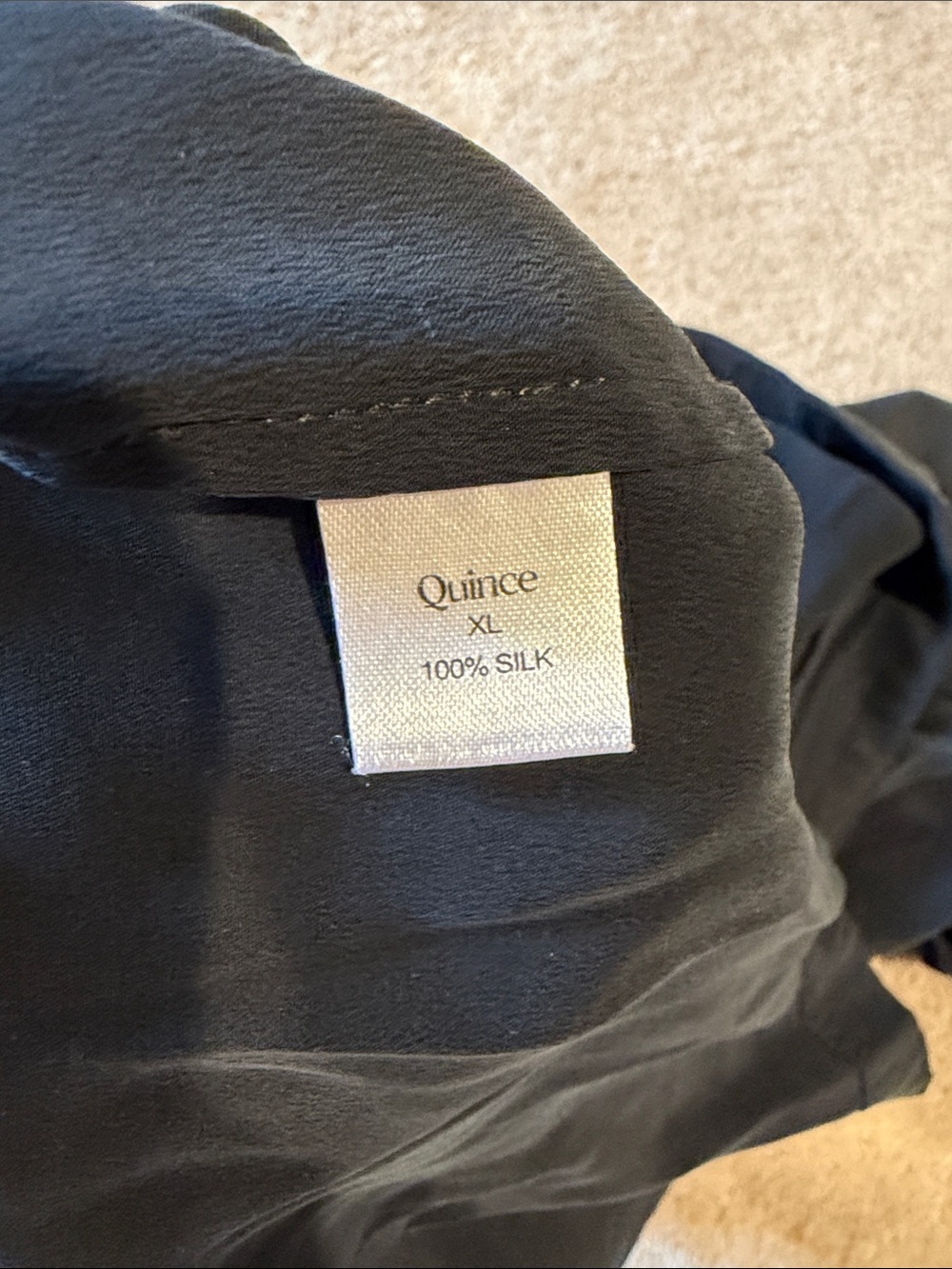 Quince XL black short-sleeve 100% silk top - Picture 5 of 5